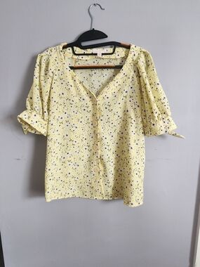 LC Lauren Conrad Yellow Floral Button-Front Blouse